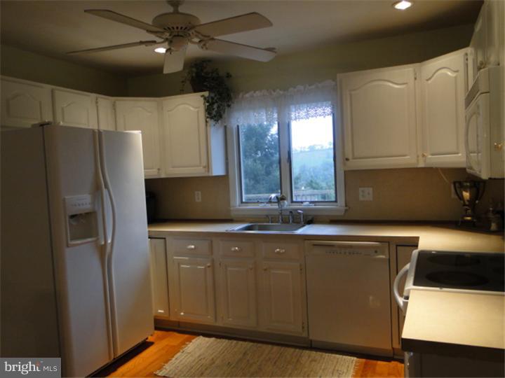 602 Ridge Avenue Atglen, PA 19310 - Photo 11 of 21 Kitchen
