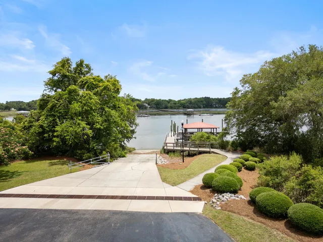 $1,889,500 | 2962 Anchor Watch Drive, Wadmalaw Island, SC 29487
