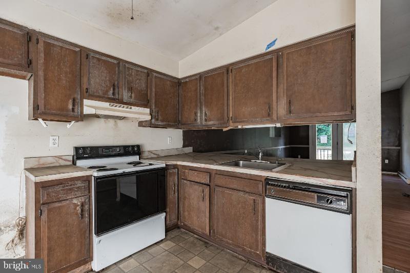 11347 Commanche Road Lusby, MD 20657 - Photo 14 of 21