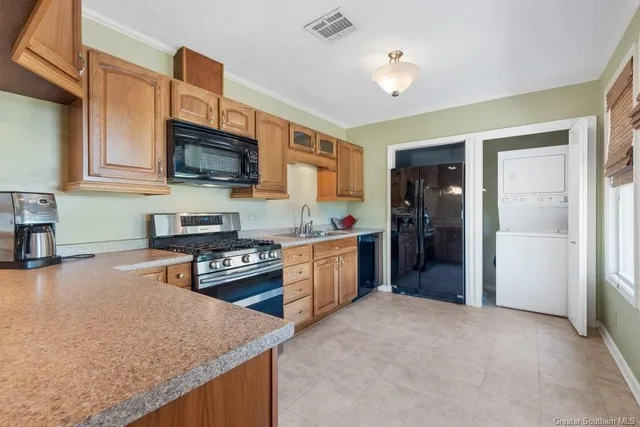 $229,000 | 318 South Welty Avenue, Iowa, LA 70647