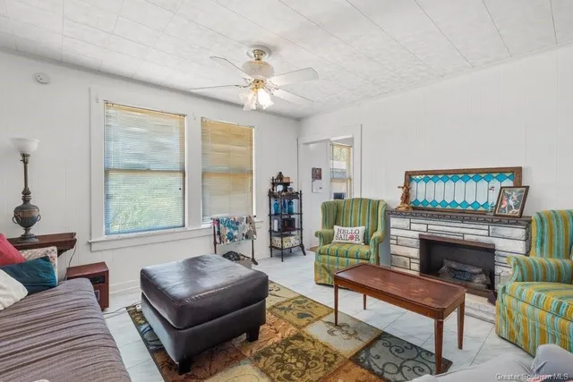 $229,000 | 318 South Welty Avenue, Iowa, LA 70647