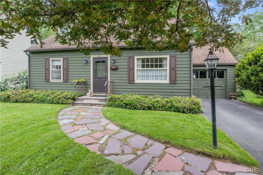 407 Radcliffe Road DeWitt, NY 13214 - Photo 1 of 1 Welcome to 407 Radcliffe Rd, Dewitt in J-D School