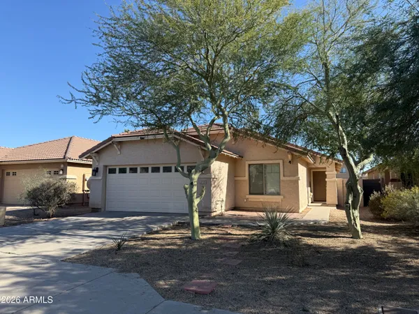 $2,200 | 6723 West Beverly Road, Laveen, AZ 85339