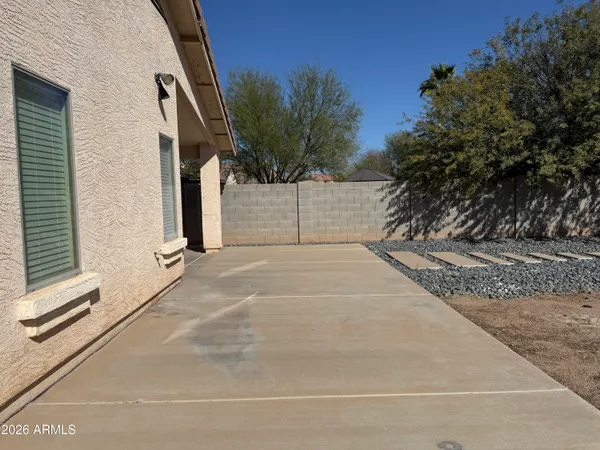 $2,200 | 6723 West Beverly Road, Laveen, AZ 85339