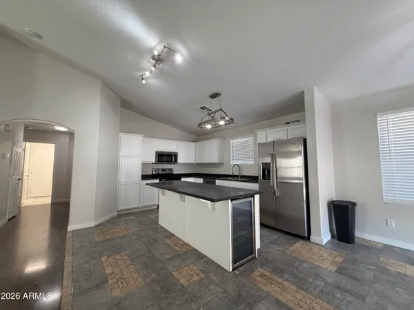 $2,200 | 6723 West Beverly Road, Laveen, AZ 85339