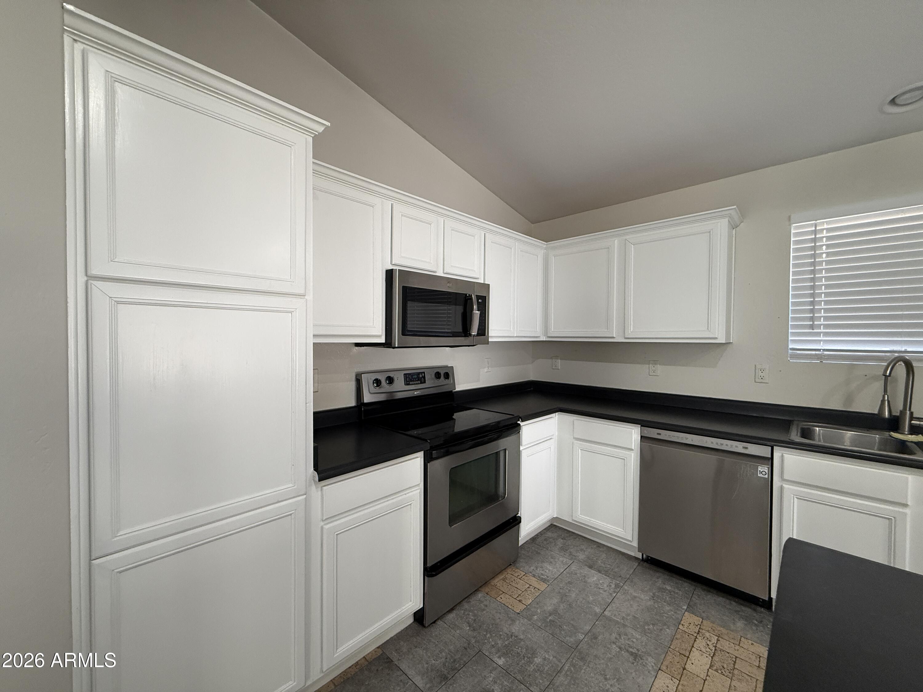 6723 West Beverly Road Laveen, AZ 85339 - Photo 9 of 23 IMG_3937