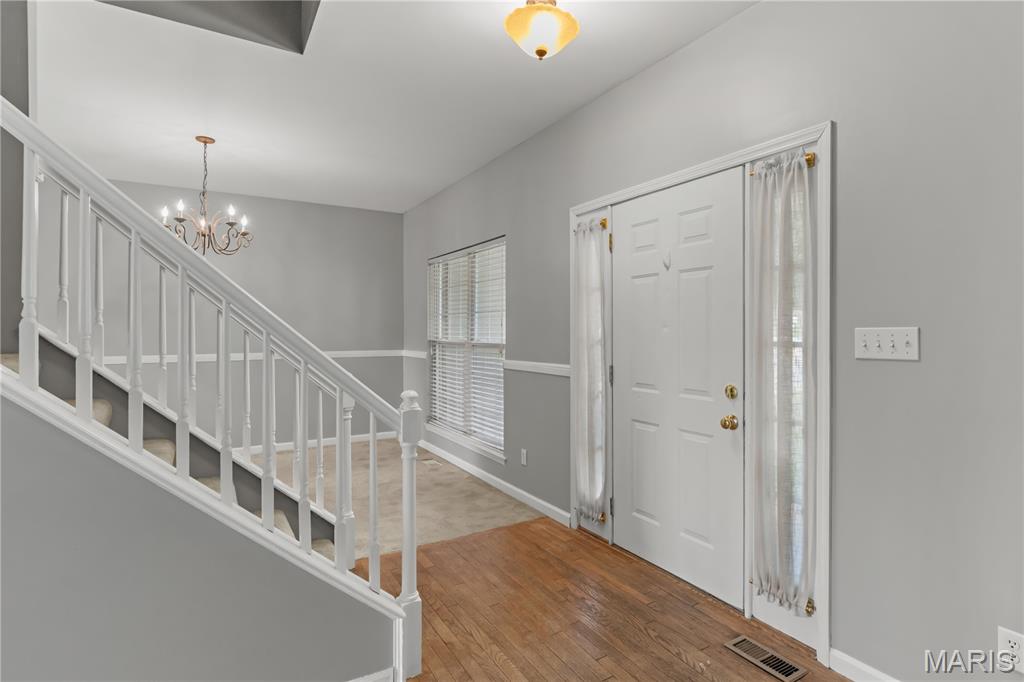 1770 Spring View Terrace Ballwin, MO 63021 - Photo 4 of 36