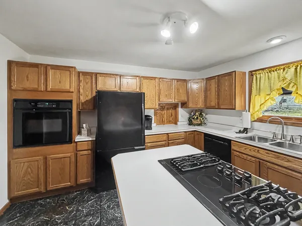 $299,900 | 167 North Eagle Island Road, Kankakee, IL 60901