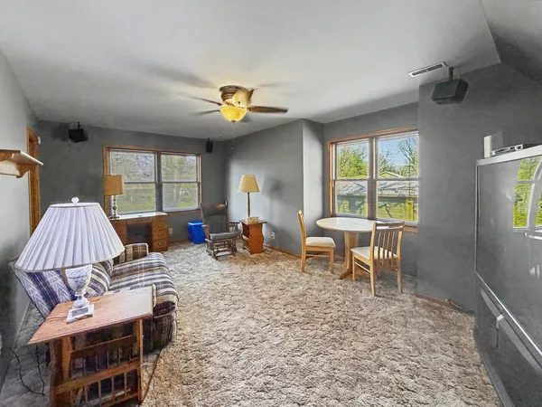 $299,900 | 167 North Eagle Island Road, Kankakee, IL 60901