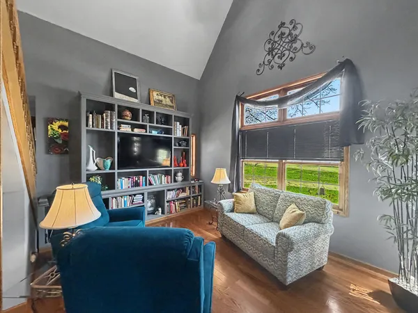 $299,900 | 167 North Eagle Island Road, Kankakee, IL 60901