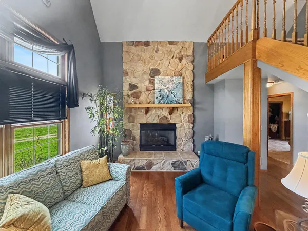 $299,900 | 167 North Eagle Island Road, Kankakee, IL 60901