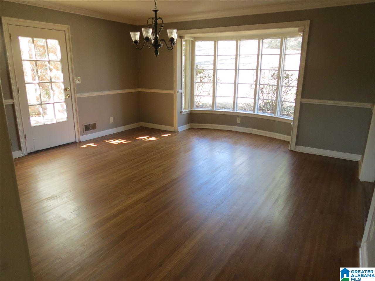 3137 Woodridge Road North Birmingham, AL 35223 - Photo 26 of 38