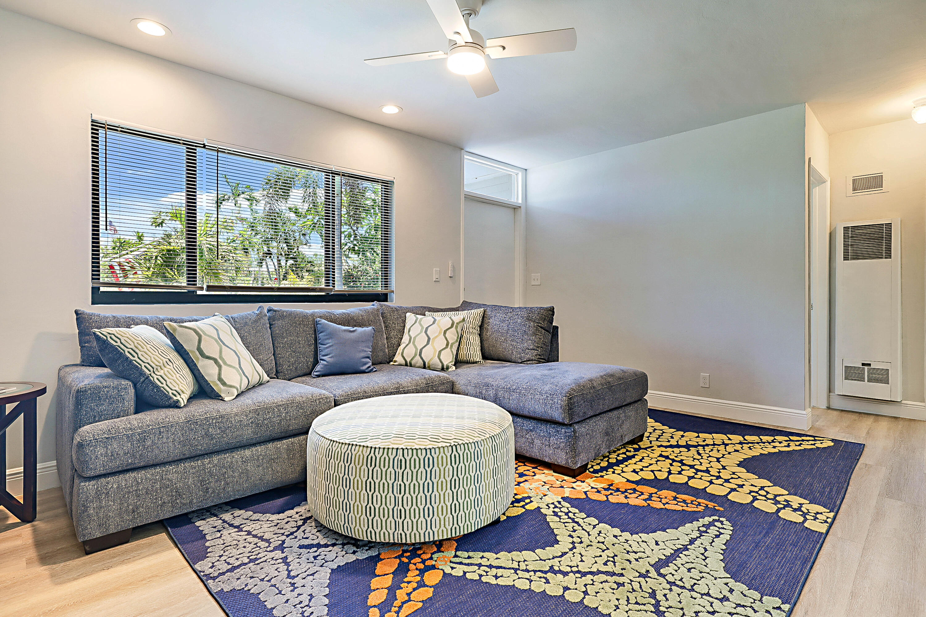354 Manchester Street Boca Raton, FL 33487 - Photo 2 of 15 4