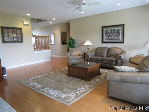 4701 Wildcat Run Springfield, IL 62711 - Photo 2 of 23