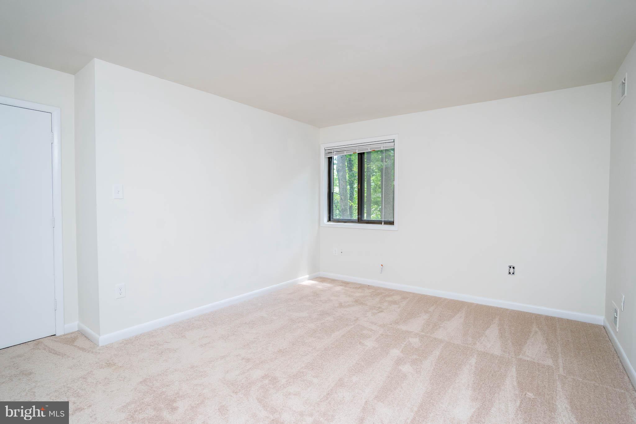 10986 Swansfield Road Columbia, MD 21044 - Photo 13 of 30 LARGE MASTER BEDROOM