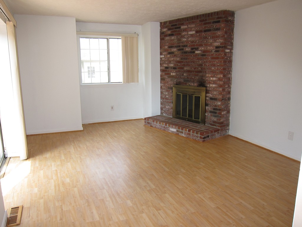 21 East Bluff Road, Unit 21 Ashland, MA 01721 - Photo 2 of 16 Gallery Image 2