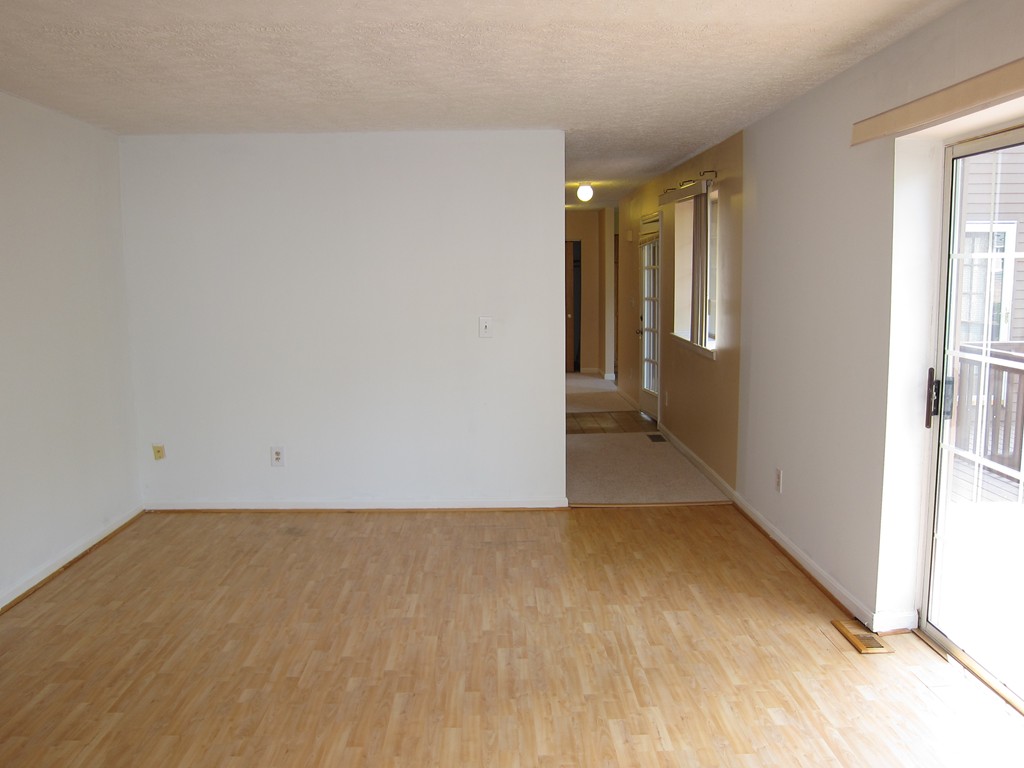 21 East Bluff Road, Unit 21 Ashland, MA 01721 - Photo 3 of 16 Gallery Image 3