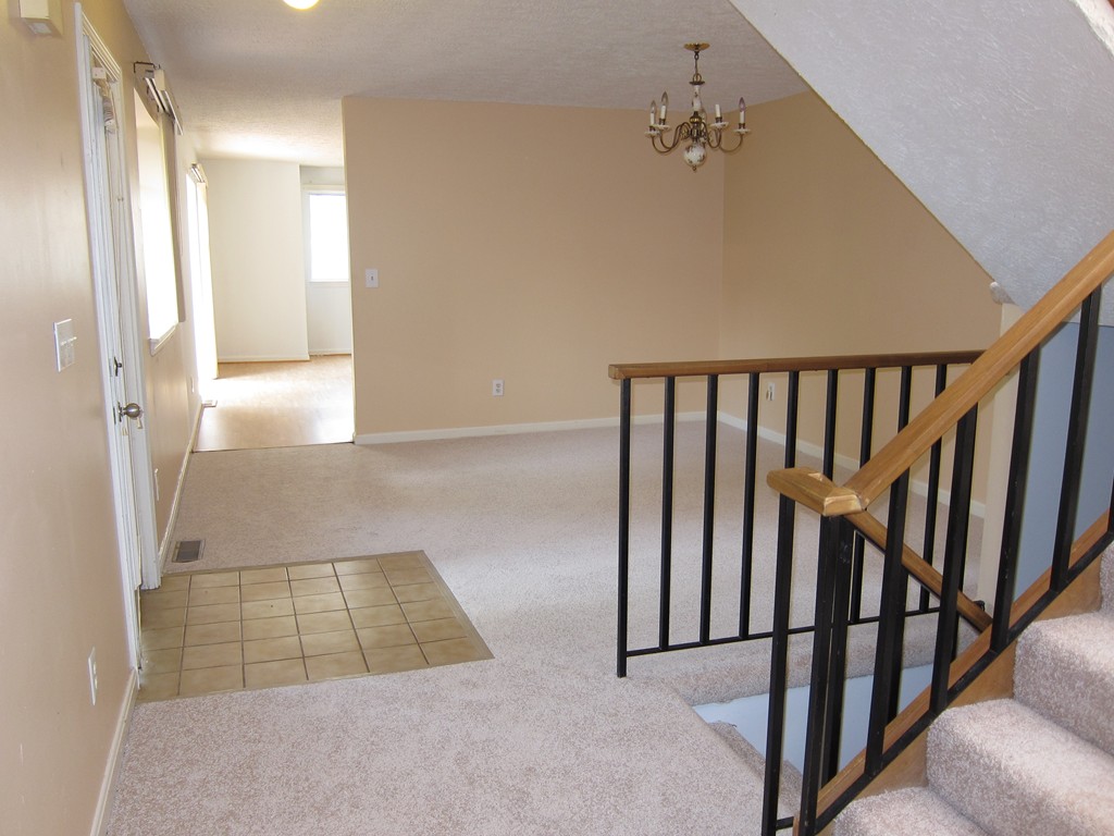 21 East Bluff Road, Unit 21 Ashland, MA 01721 - Photo 6 of 16 Gallery Image 6