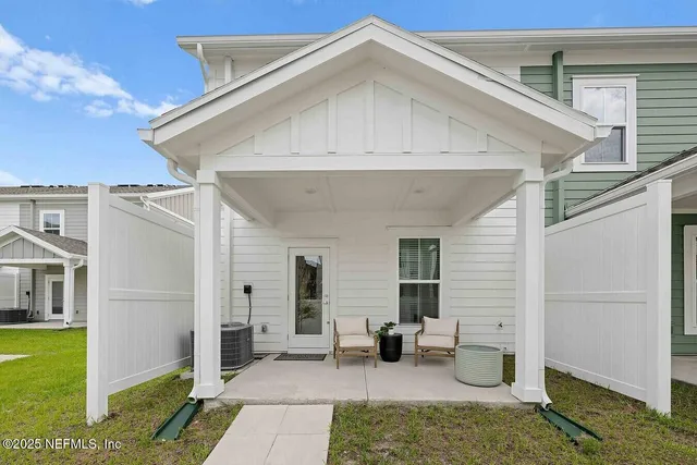 $2,200 | 3730 Dupont Avenue, Unit C2I, Jacksonville, FL 32217