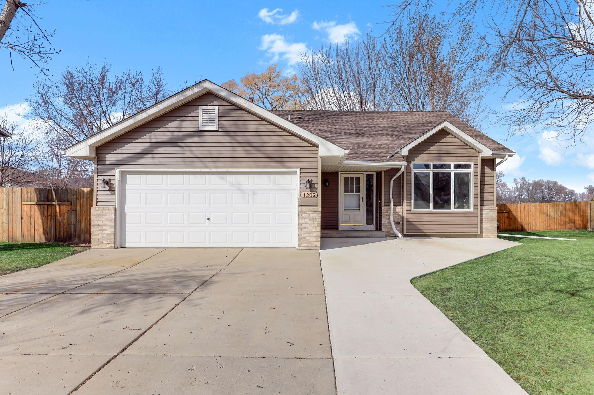 1202 Hawthorn Avenue Buffalo, MN 55313 - Photo 1 of 1