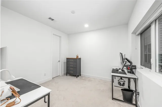 $3,500 | 1141 West 18th Street, Houston, TX 77008