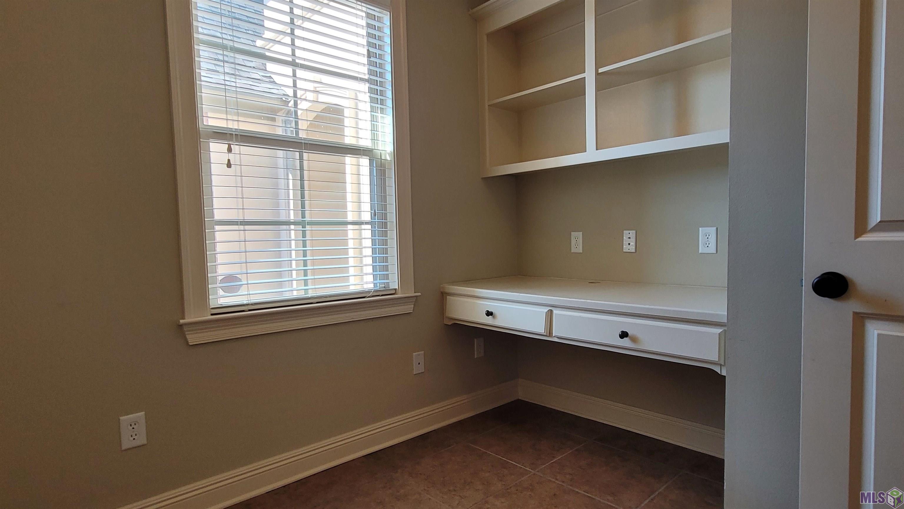 10587 Hill Pointe Avenue Baton Rouge, LA 70810 - Photo 7 of 14
