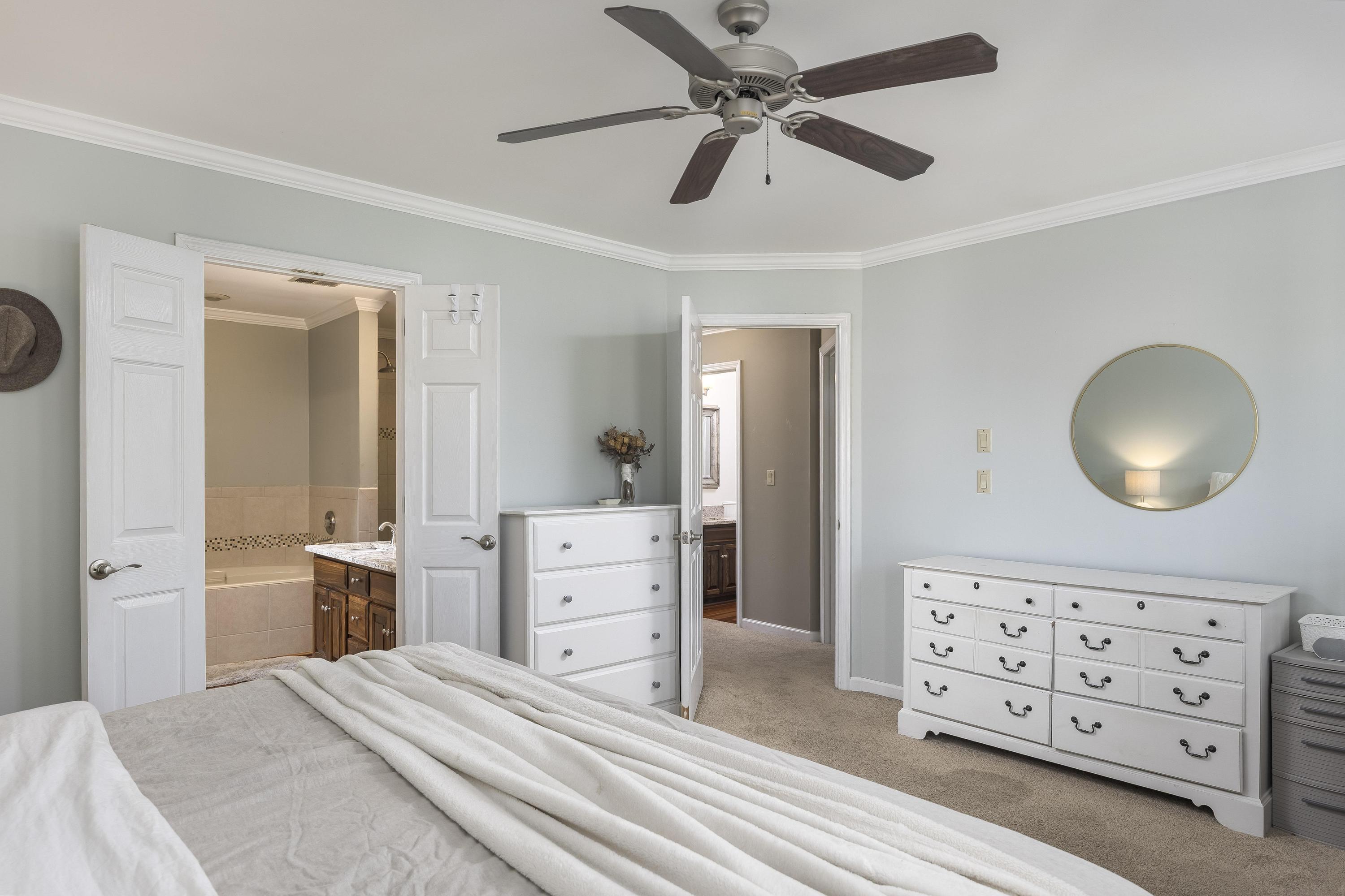 7423 Hamilton Run Drive Chattanooga, TN 37421 - Photo 21 of 39 Primary bedroom