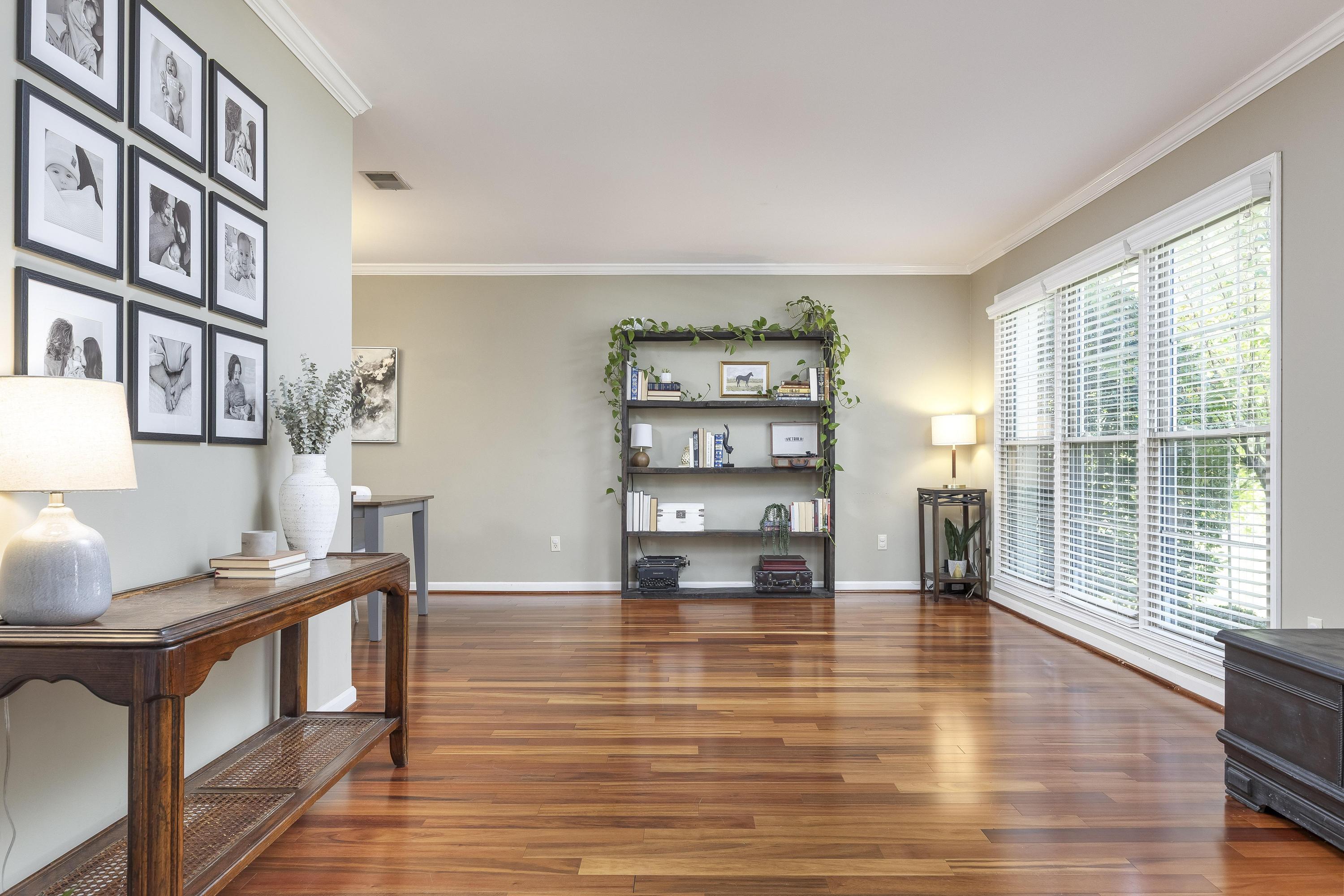 7423 Hamilton Run Drive Chattanooga, TN 37421 - Photo 4 of 39 Foyer