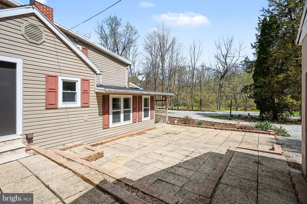 $325,000 | 6381 Glatfelters Station Road, Seven Valleys, PA 17360