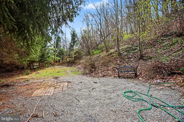 $325,000 | 6381 Glatfelters Station Road, Seven Valleys, PA 17360
