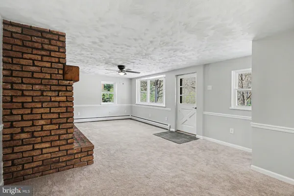 $325,000 | 6381 Glatfelters Station Road, Seven Valleys, PA 17360