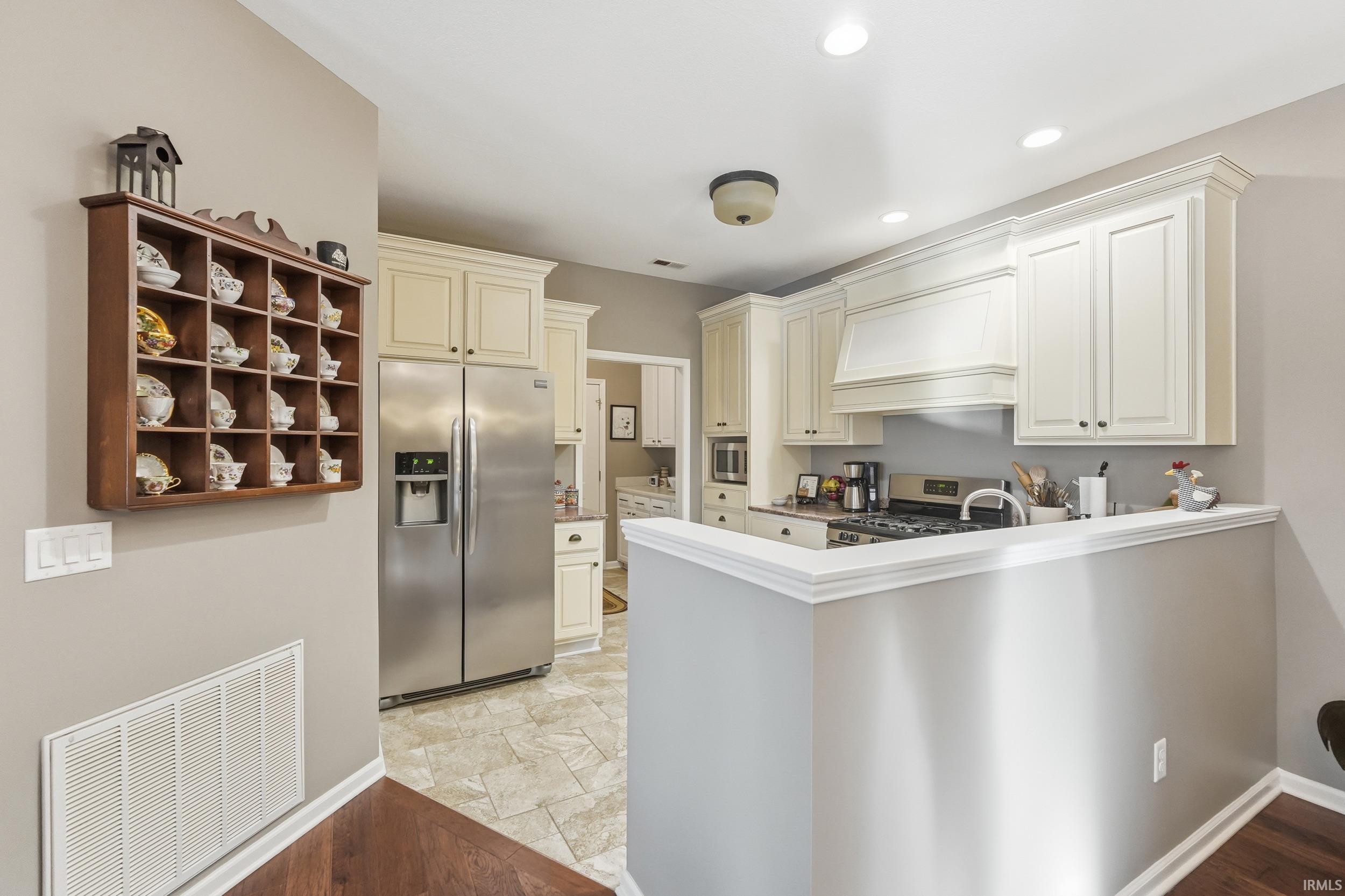 4221 Fieldbrook Pass Fort Wayne, IN 46815 - Photo 14 of 36