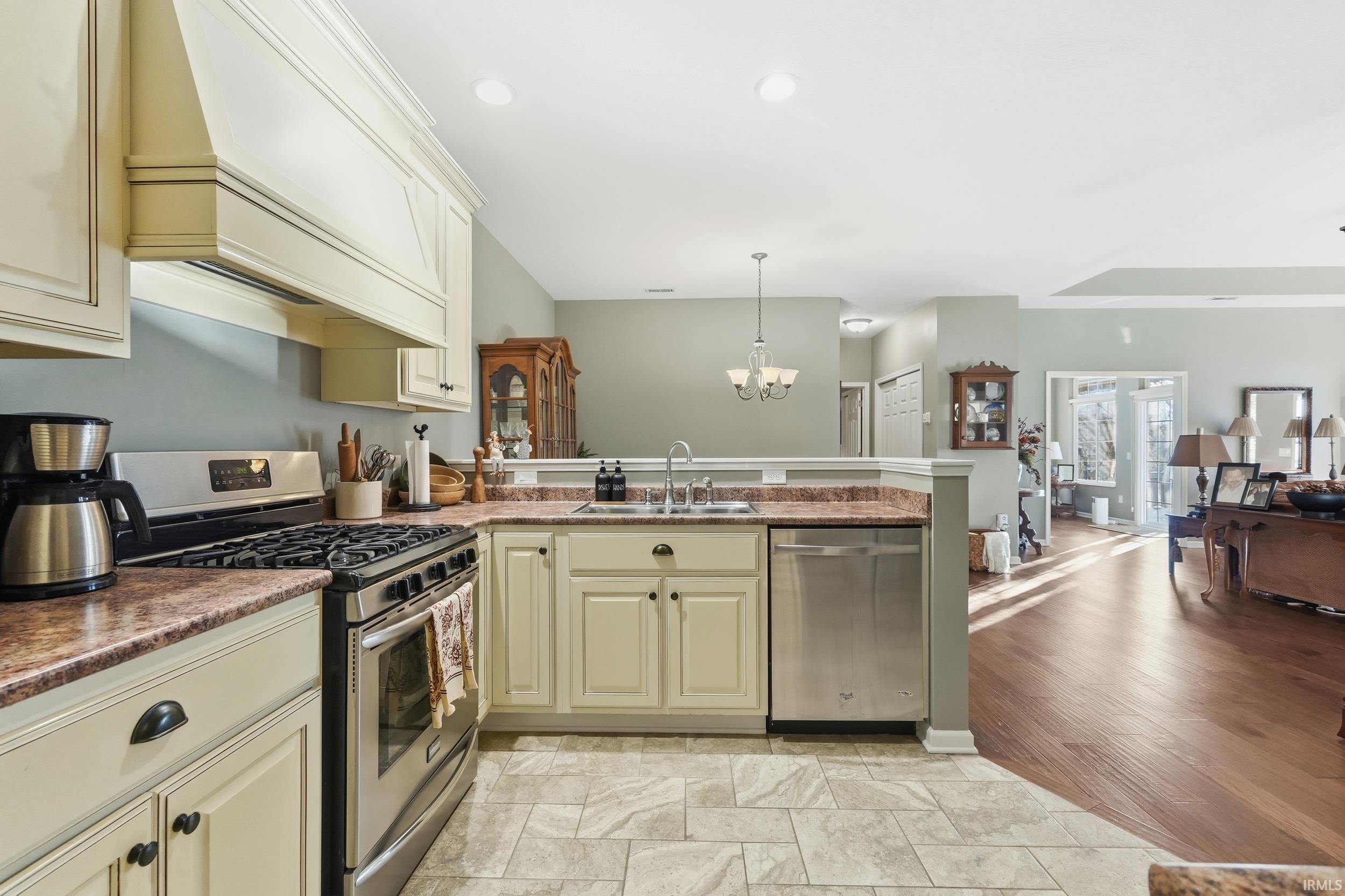 4221 Fieldbrook Pass Fort Wayne, IN 46815 - Photo 18 of 36