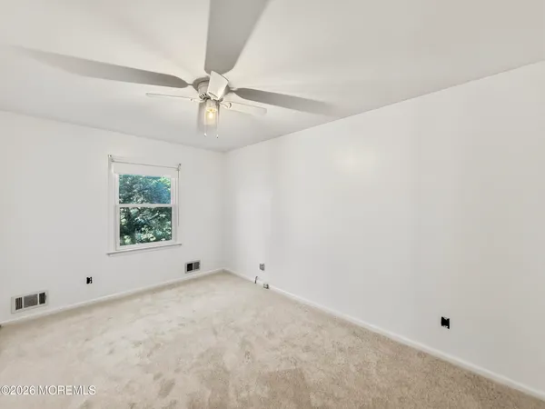 $549,000 | 715 Vivian Drive, Toms River, NJ 08753