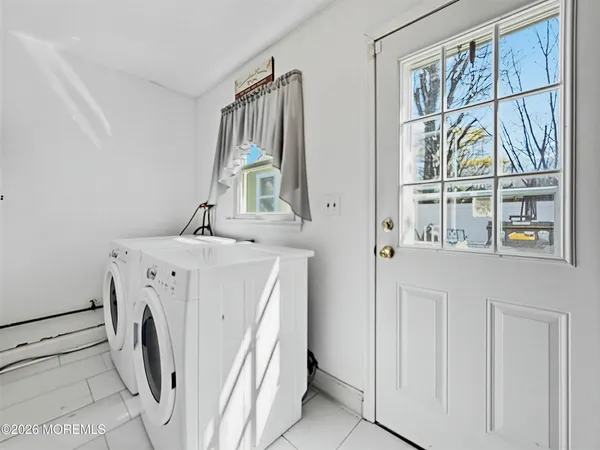 $549,000 | 715 Vivian Drive, Toms River, NJ 08753