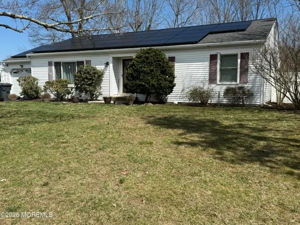 $549,000 | 715 Vivian Drive, Toms River, NJ 08753