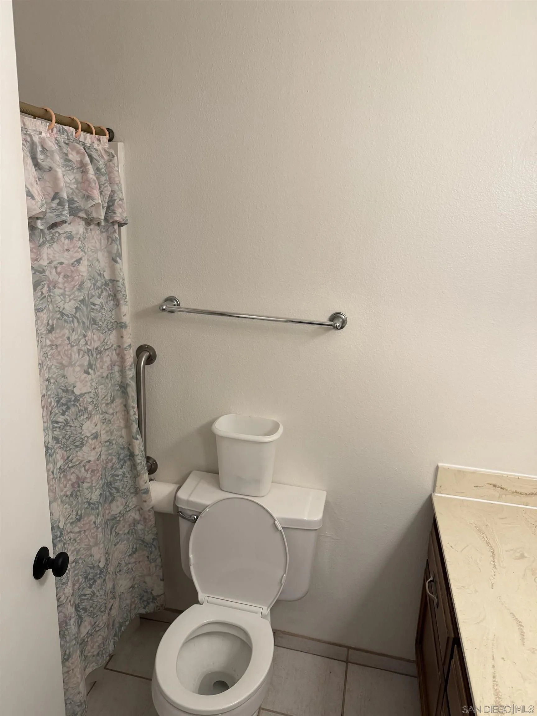 13385 Via Stephen Poway, CA 92064 - Photo 10 of 15
