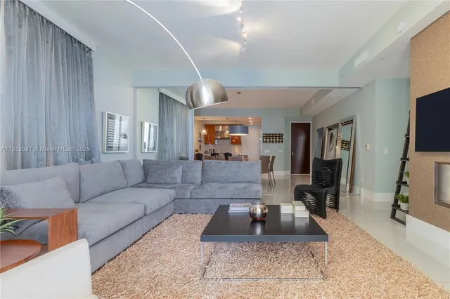 $4,450,000 | 9705 Collins Avenue, Unit 1804N, Bal Harbour, FL 33154