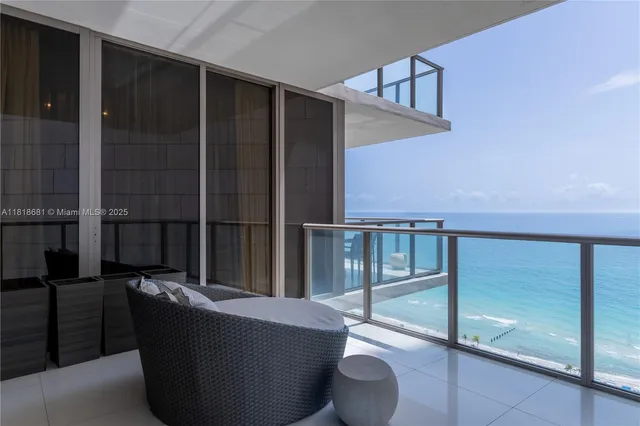 $4,450,000 | 9705 Collins Avenue, Unit 1804N, Bal Harbour, FL 33154