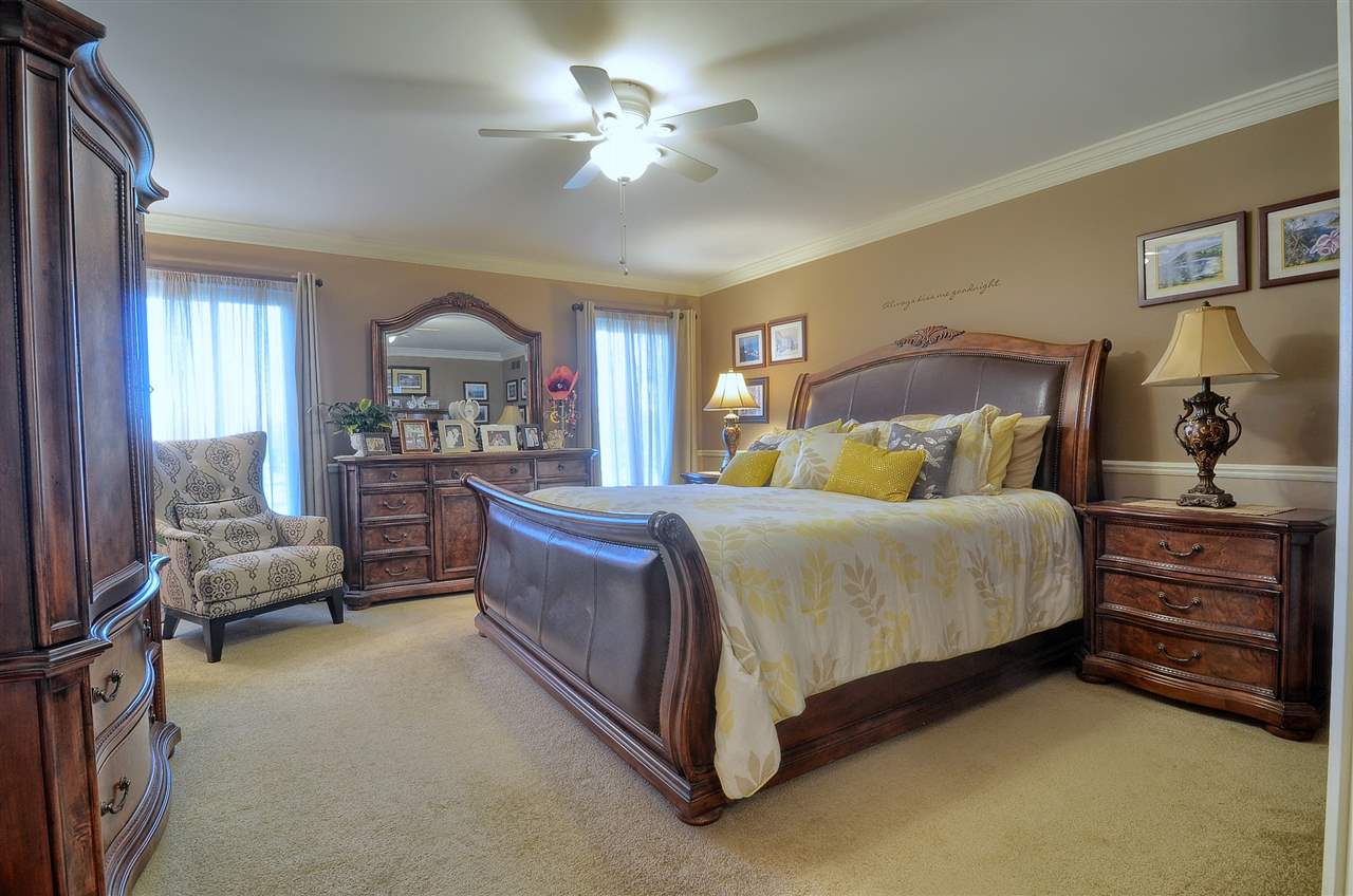 954 Golfview Court Rochester, MI 48307 - Photo 17 of 32 Master Bedroom