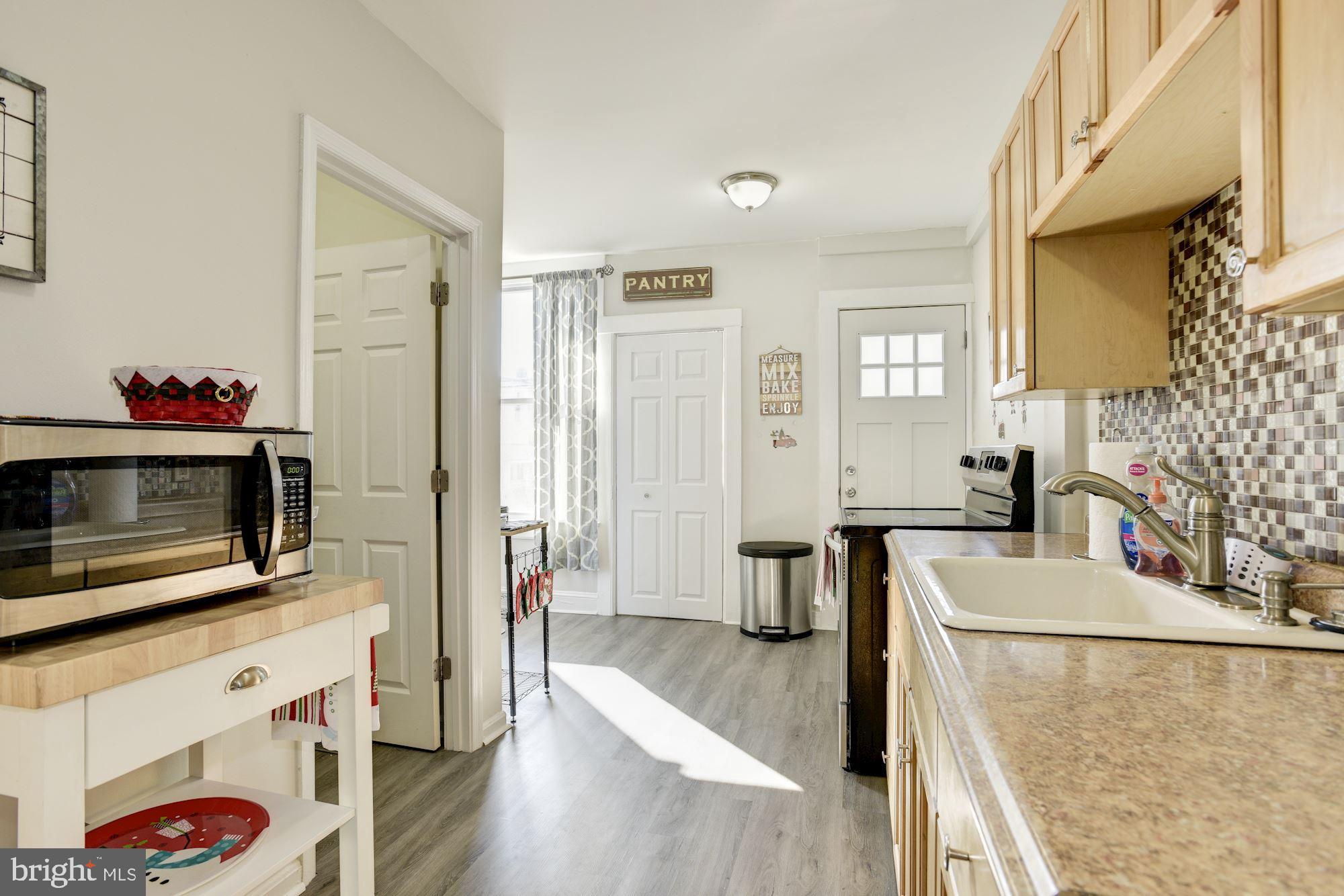 4016 Falls Road Baltimore, MD 21211 - Photo 11 of 33 kitchen