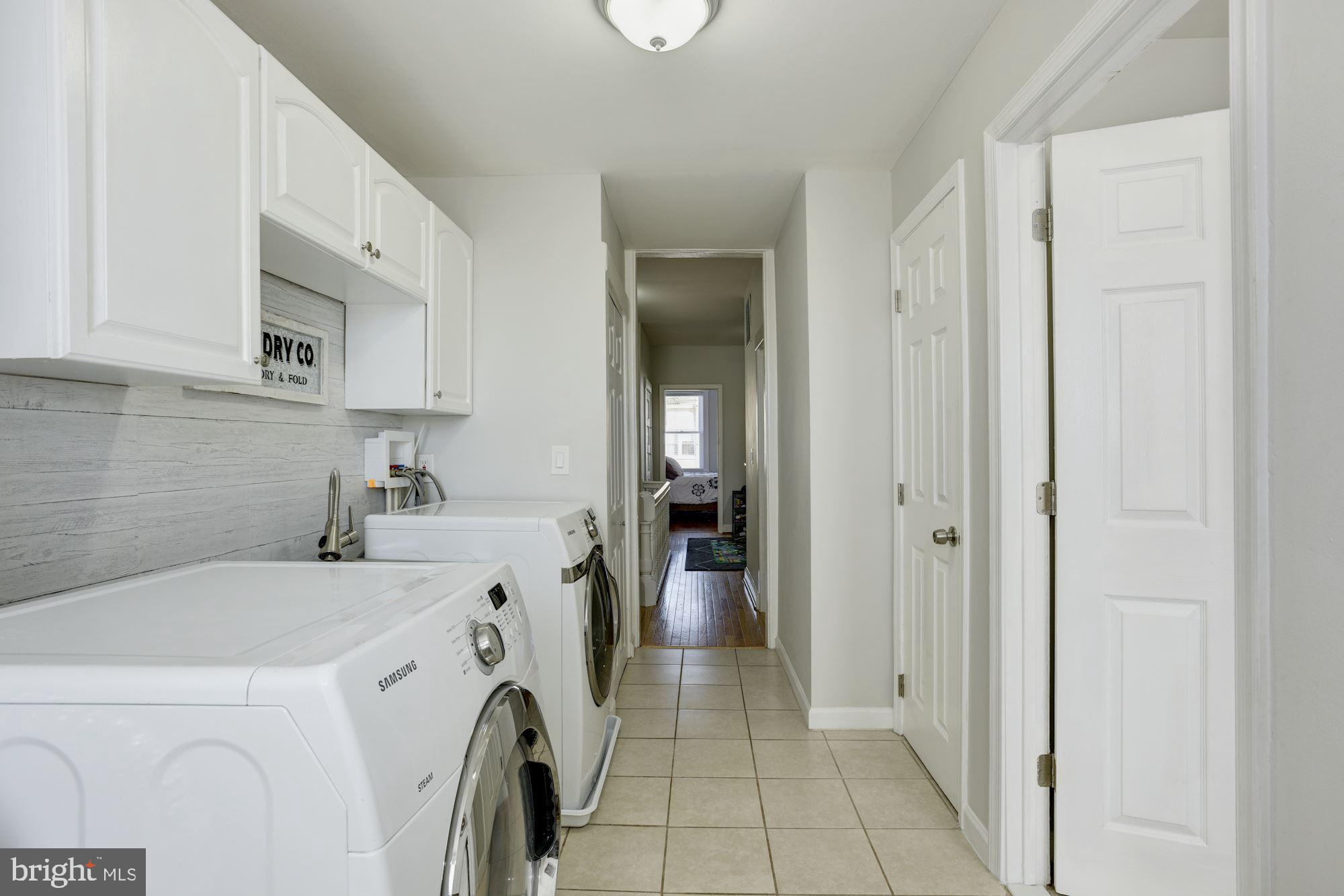 4016 Falls Road Baltimore, MD 21211 - Photo 21 of 33 2nd floor laundry