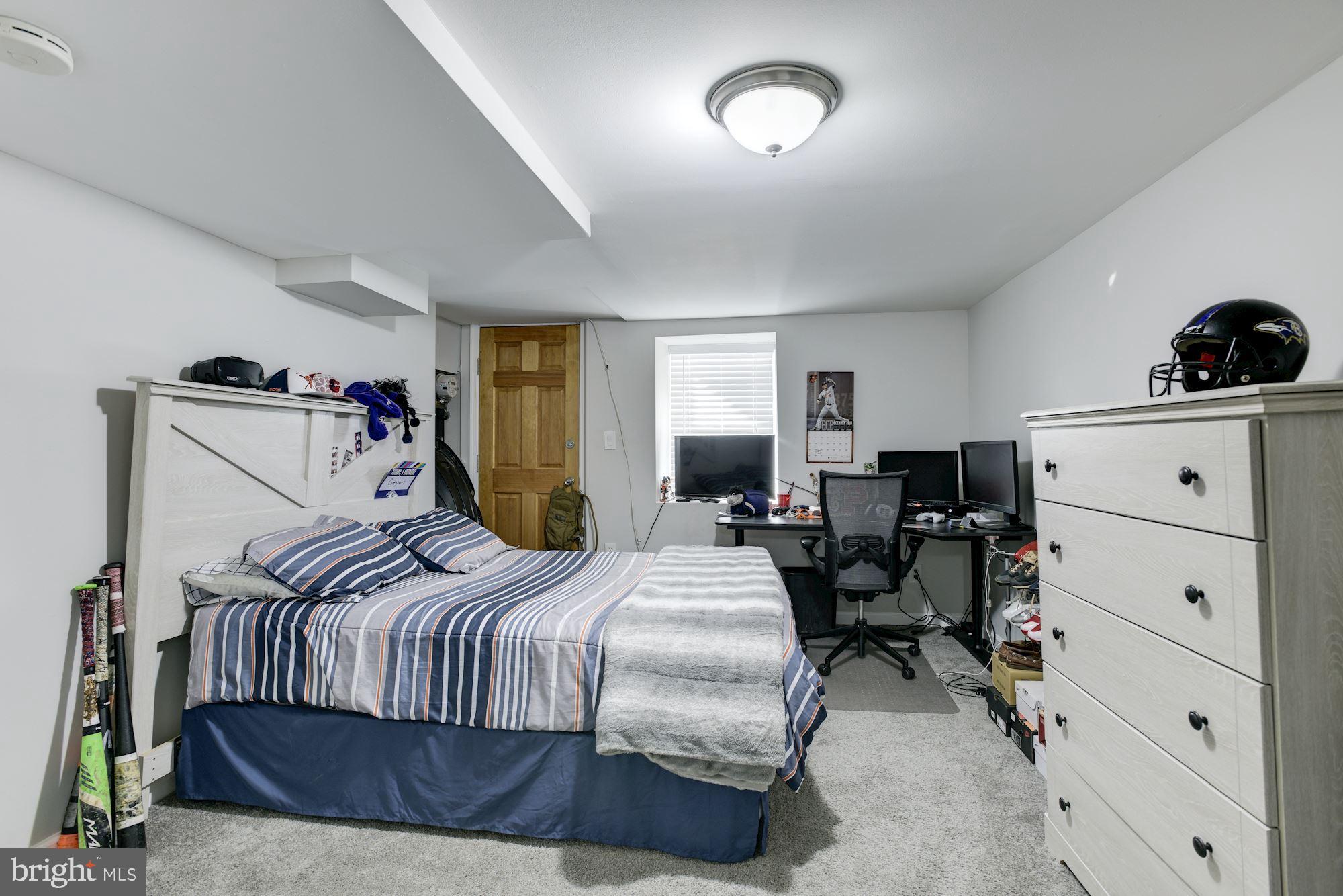 4016 Falls Road Baltimore, MD 21211 - Photo 29 of 33 becroom