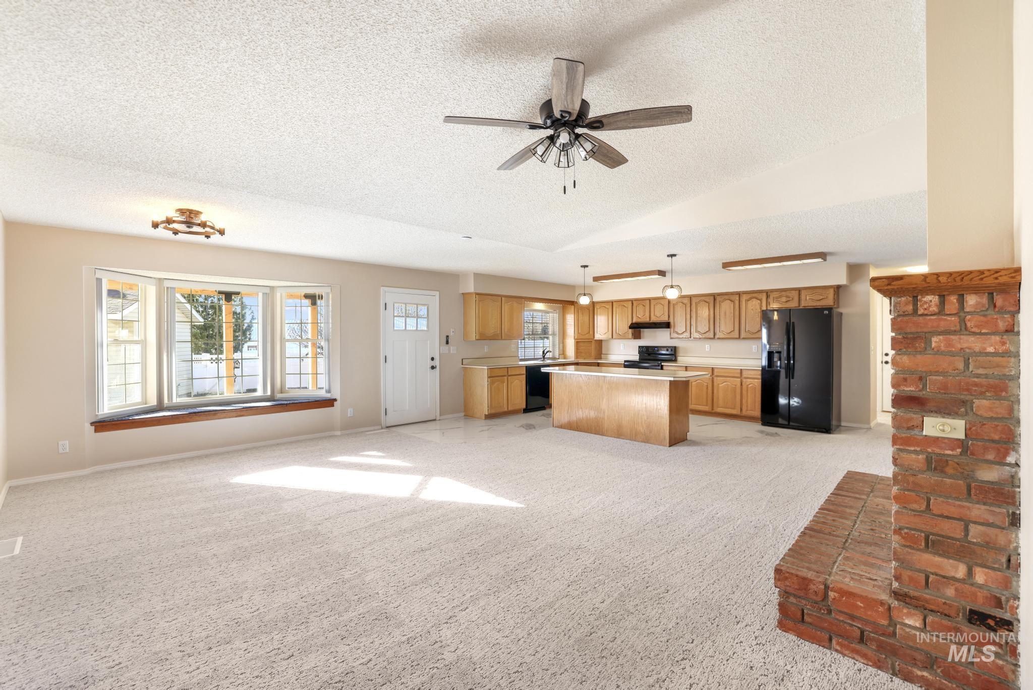 360 East Main Street Hagerman, ID 83332 - Photo 11 of 47