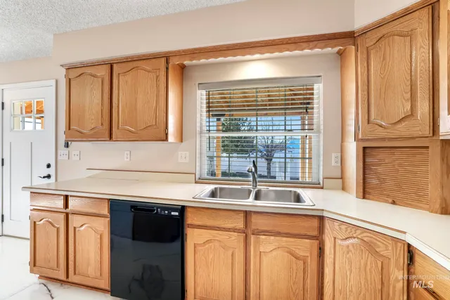 $520,000 | 360 East Main Street, Hagerman, ID 83332