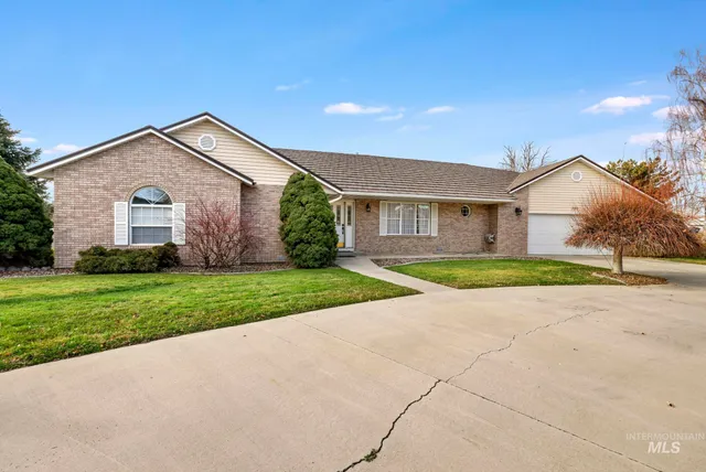 $520,000 | 360 East Main Street, Hagerman, ID 83332