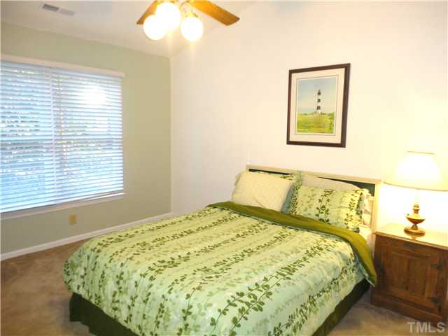 3624 Epperly Court Raleigh, NC 27616 - Photo 11 of 25 Gallery Image 11