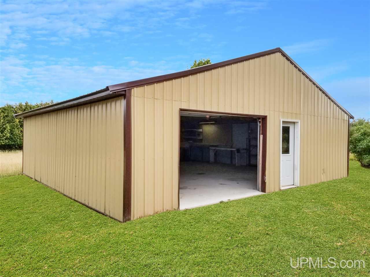 3162 Co Road Cornell, MI 49818 - Photo 4 of 27