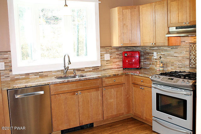 125 Cemetery Road Damascus, PA 18415 - Photo 7 of 36 Kitchen