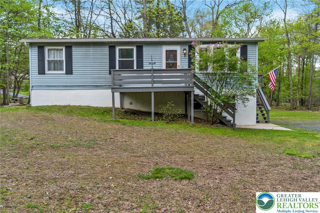 1456 Brislin Road Stroudsburg, PA 18360 - Photo 2 of 36 Gallery Image 2